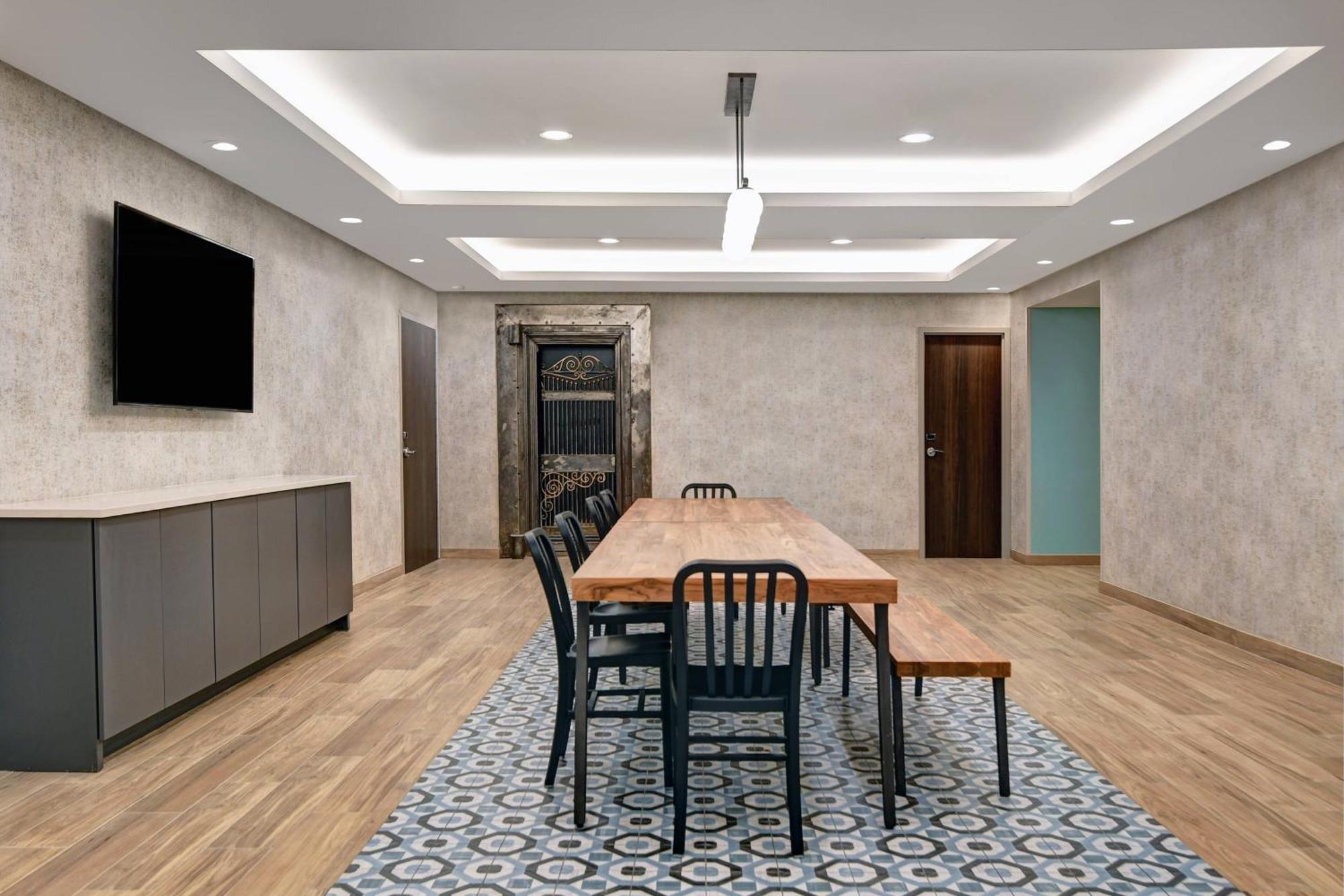 Towneplace Suites By Marriott Cincinnati Downtown Экстерьер фото